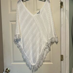 Private Eyes White Open Knit Fringe Poncho OS